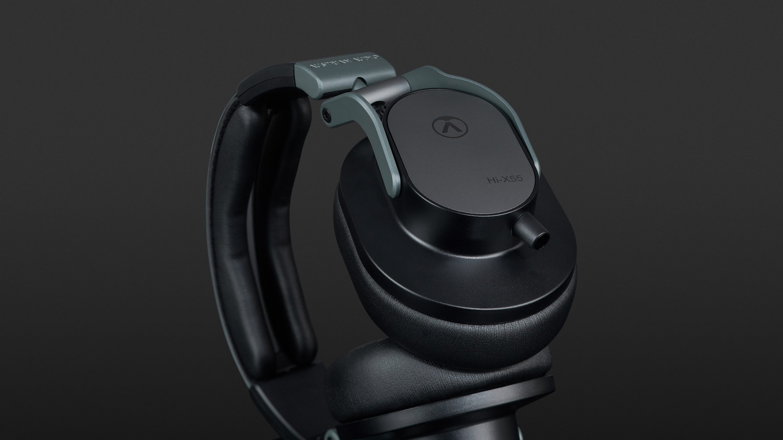 Austrian Audio Hi-X55