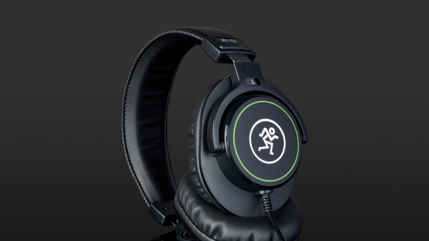 Mackie MC-100