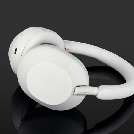 Sony WH-1000XM5