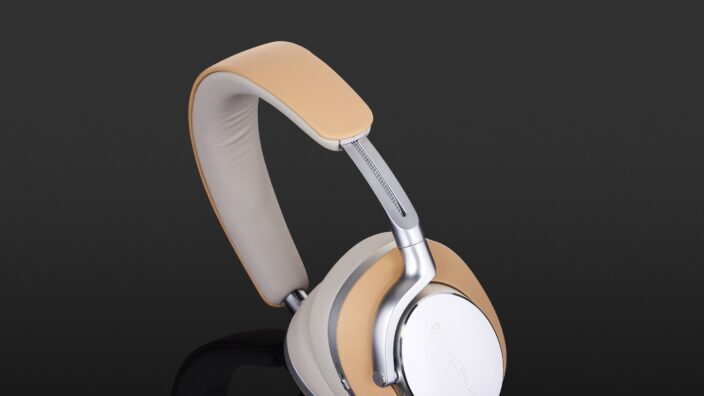 Bowers & Wilkins Px8